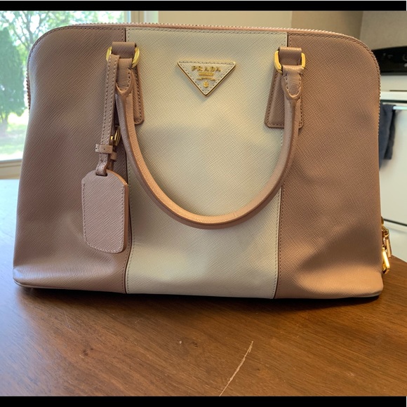 Prada Handbags - ❌SOLD❌Prada Handbag
